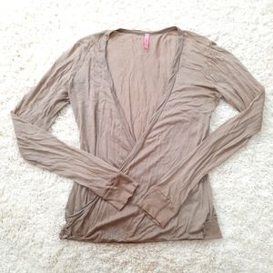 BEIGE V NECK SWEATER LONG SLEEVE SIZE L